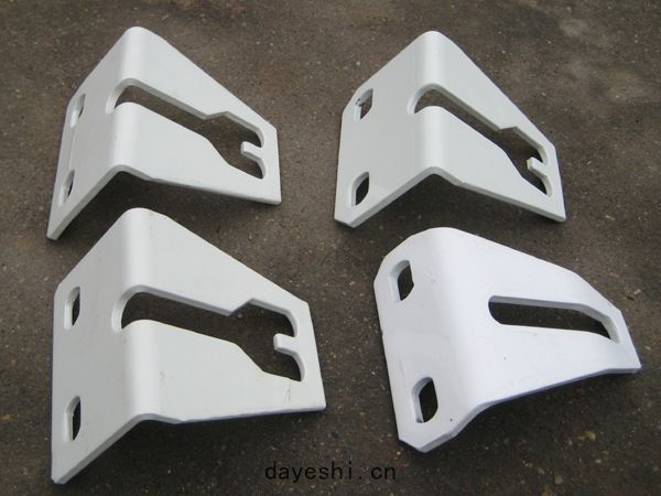 輸送機(jī)吊耳及(jí)附件(jiàn)